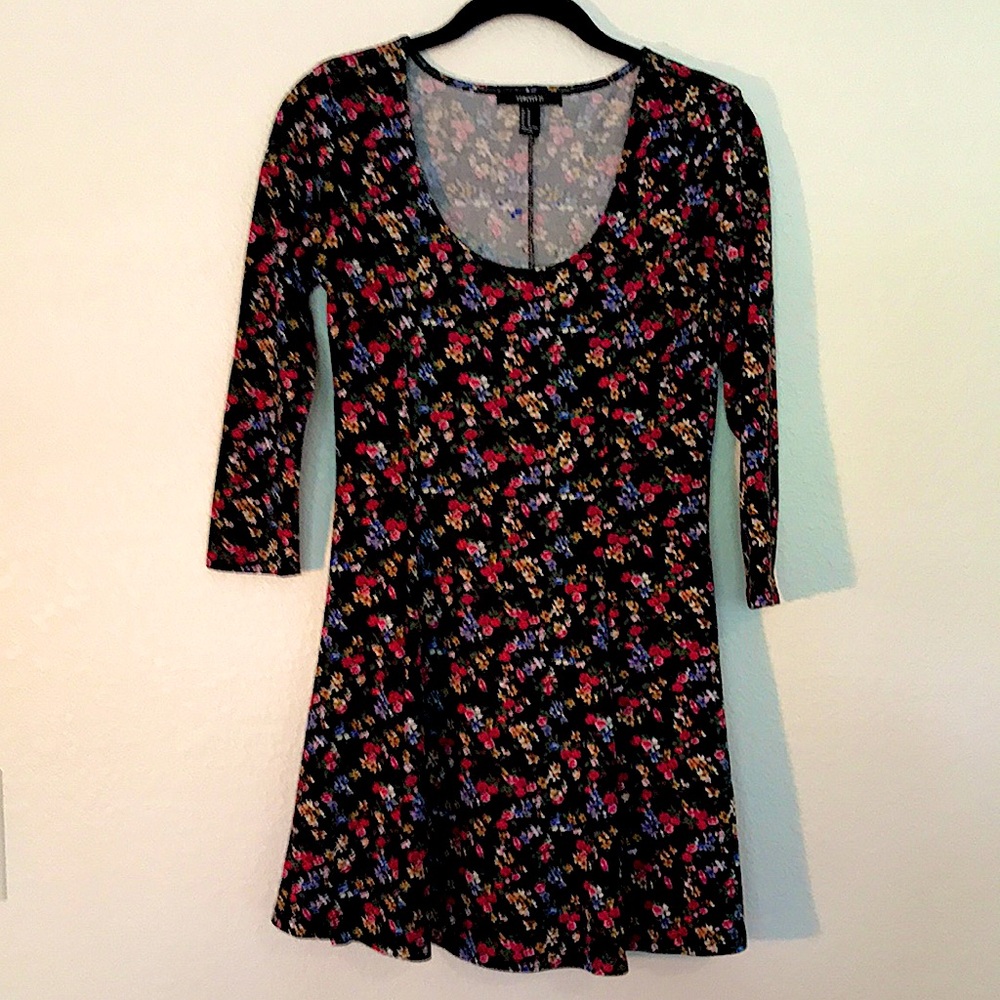 Black Floral Dress 3/4 length sleeves sz M